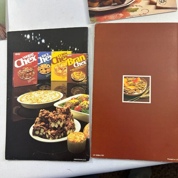 Vintage Lot 7 Cookbooks Booklets Chex Mix Recipes Party Makers Dessert Makers - Picture 3 of 9